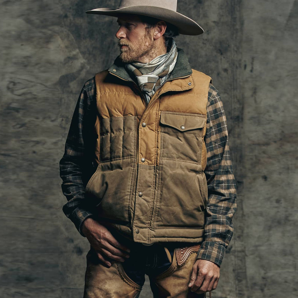 Filson Down Cruiser Vest Dark Tan, an exceptionally warm and