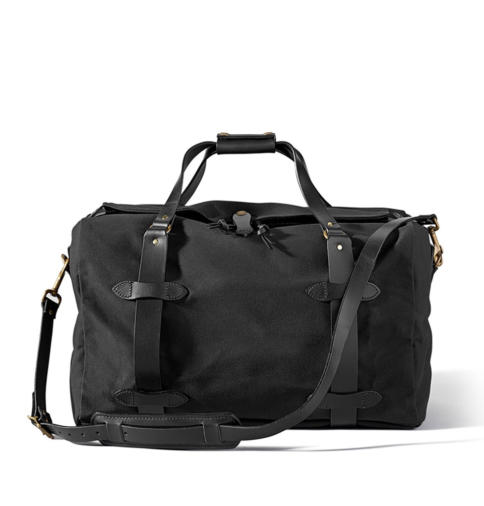 Filson Duffle Medium 1107325 Black | perfect travelbag with style and character | BeauBags