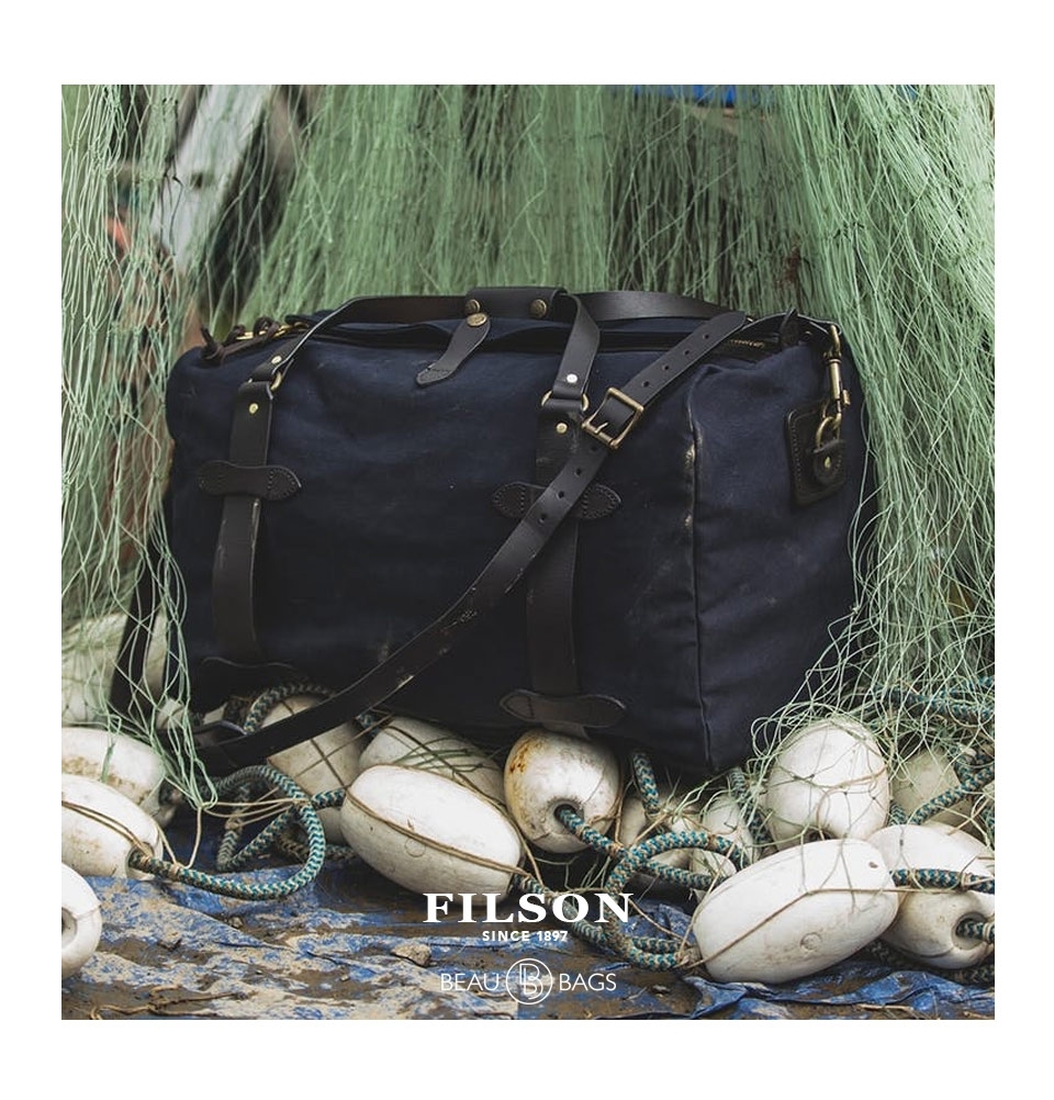 Filson Duffle Small Navy 11070220 | perfect bag with style and character | 0