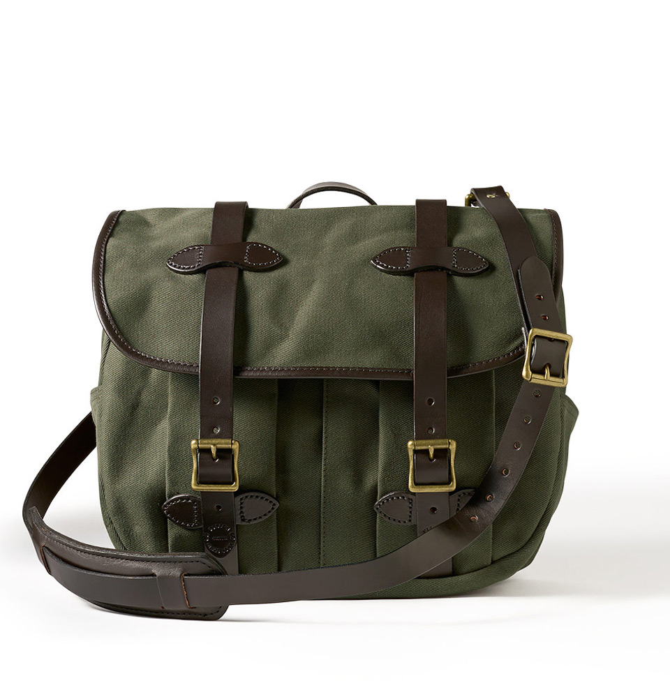 徐々にお値下げ！　USA製　美品　FILSON Medium Field Bag