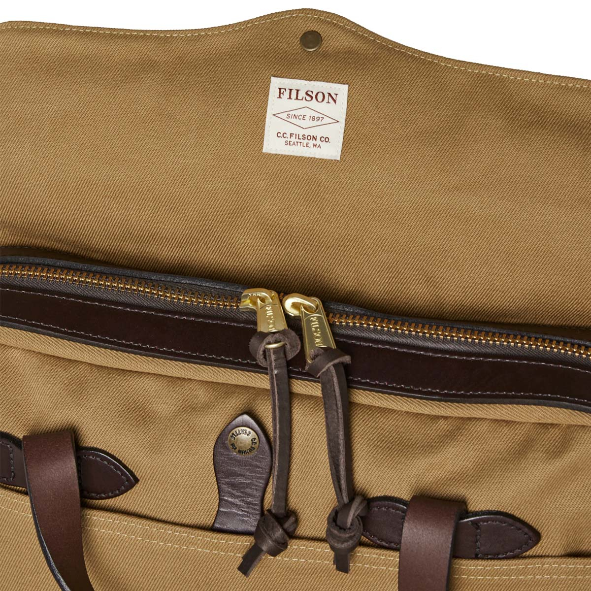 Filson Original Briefcase Tan, perfect bag with style and