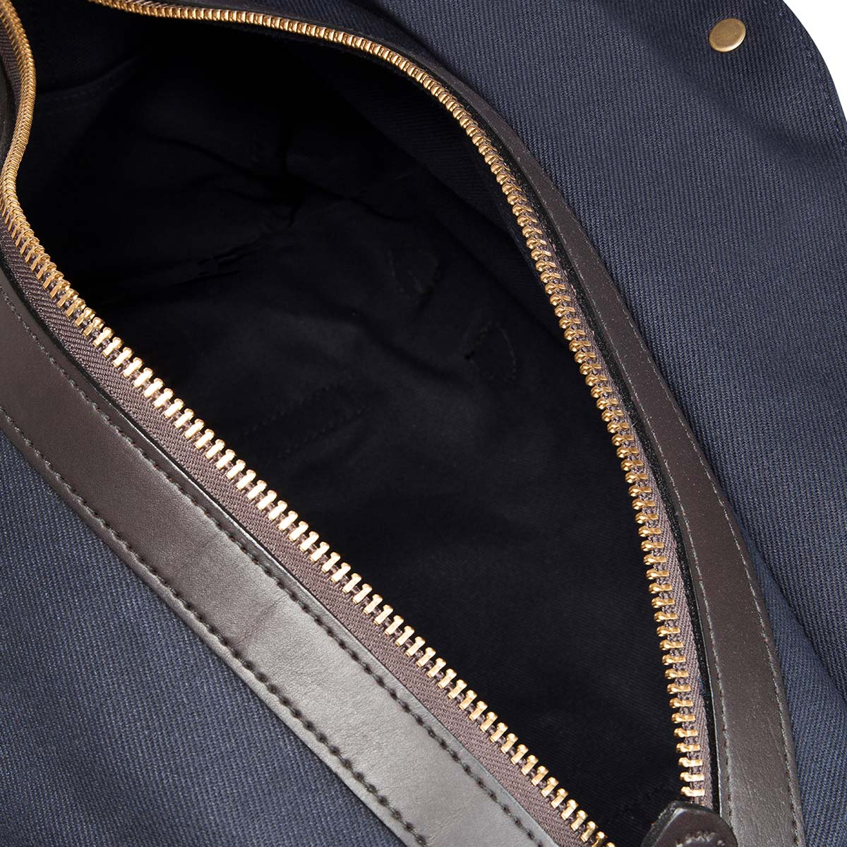 Filson Duffle Small Bag Navy, perfect travelbag with character