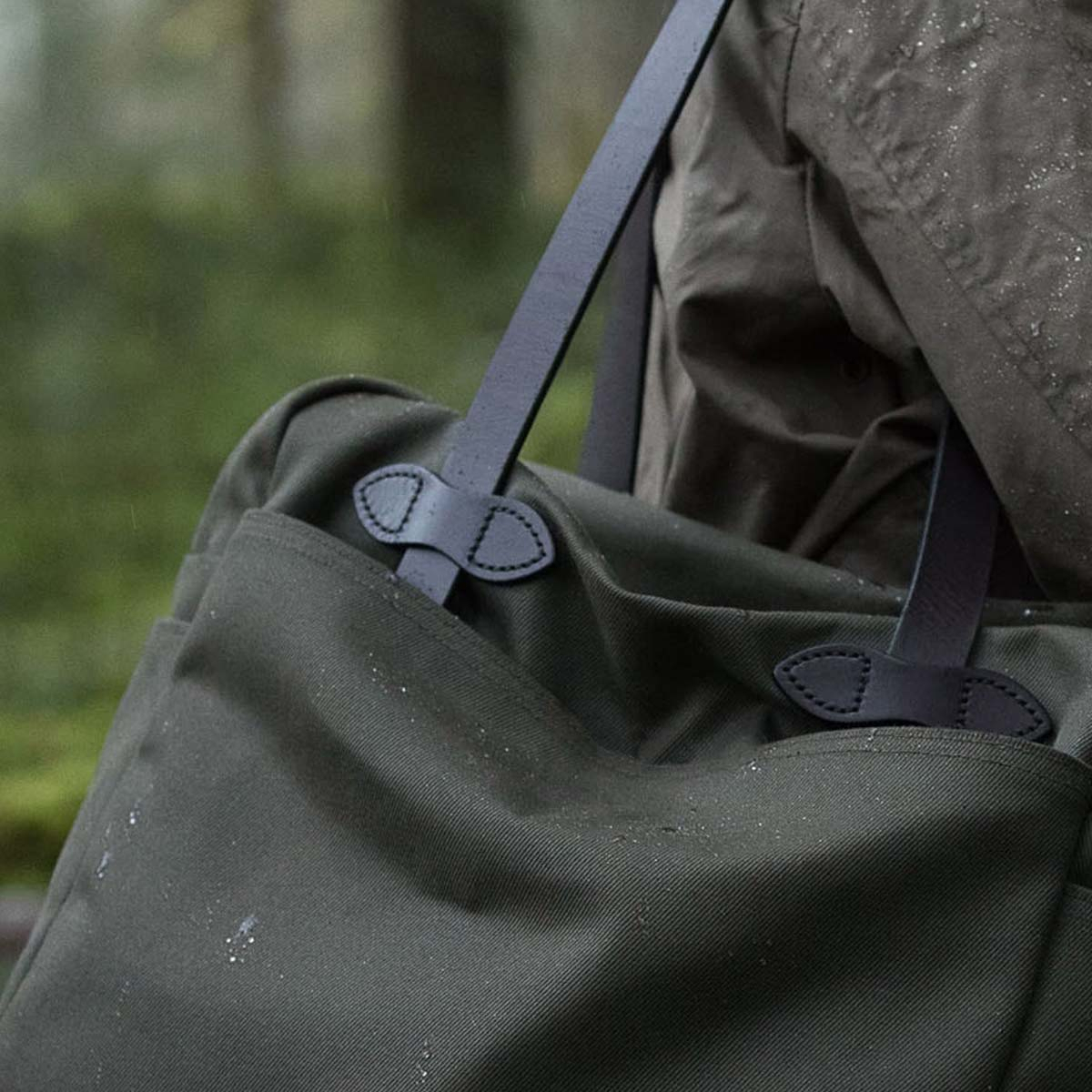 Filson Rugged Twill Tote bag with zipper Otter Green