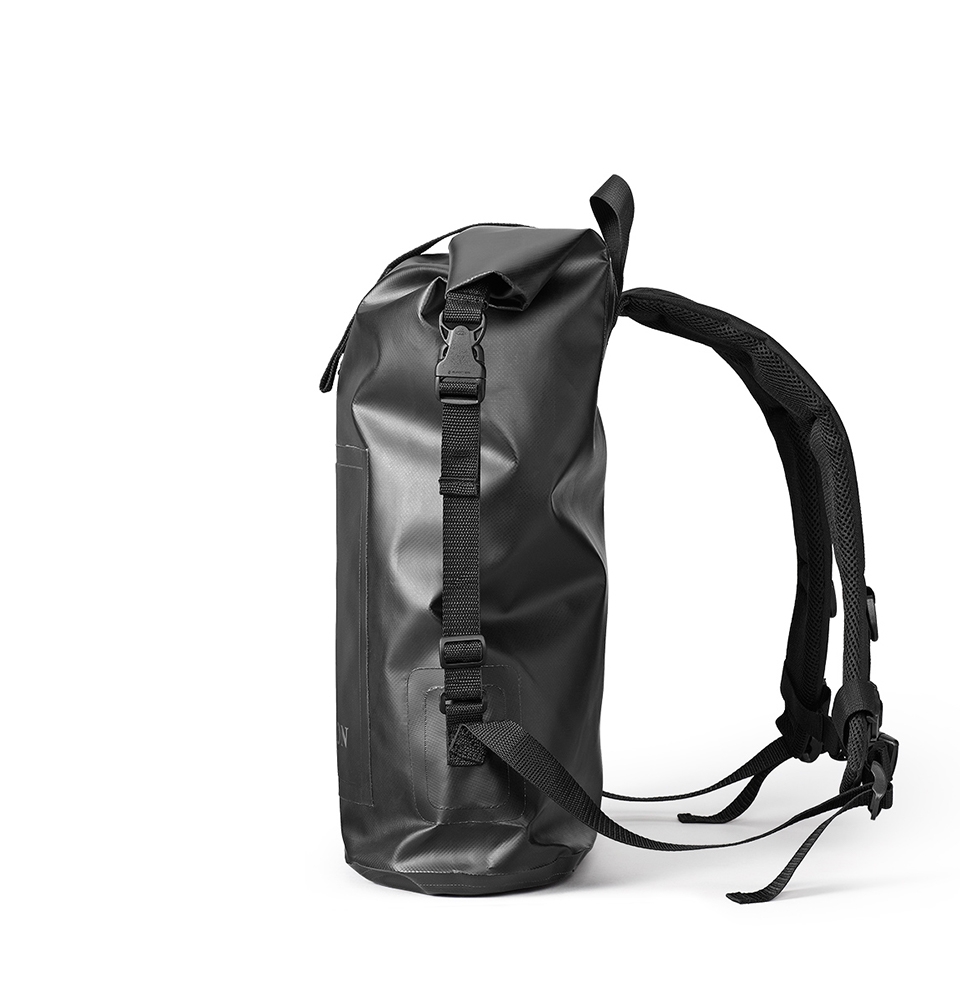 Filson Dry Day Backpack Black | Water- and wear-resistant roll-top Backpack