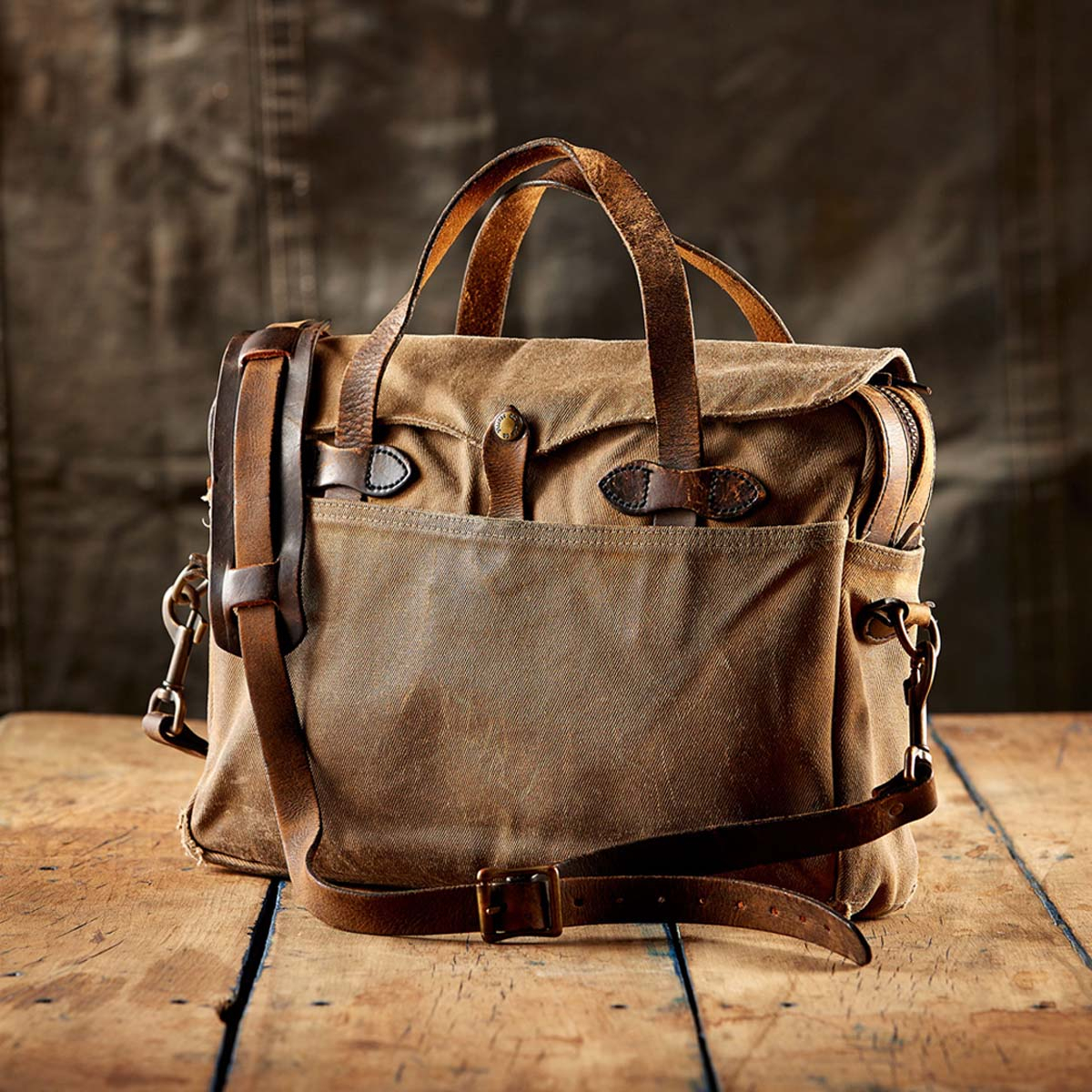 Filson Original Briefcase Lake Green, perfect bag with style and character