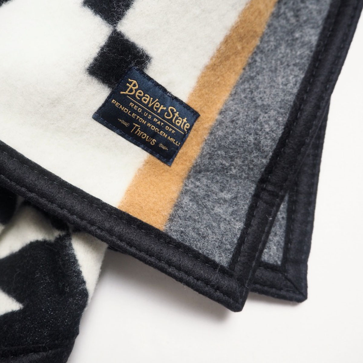 Pendleton spider rock throw clearance