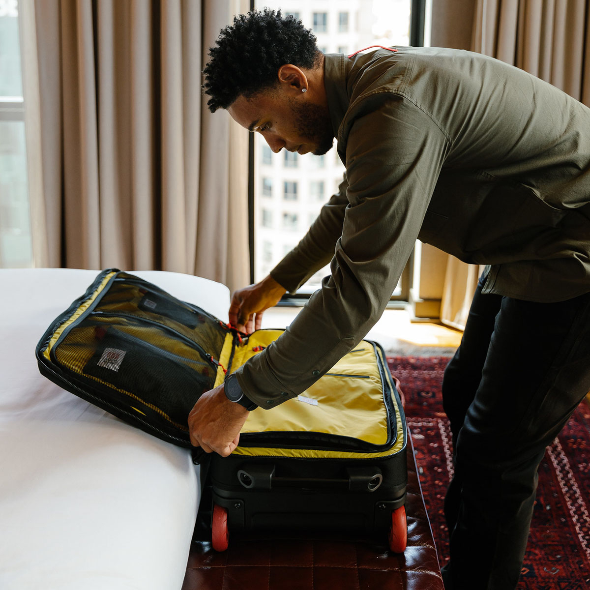 Topo Designs Global Travel Bag Roller Olive