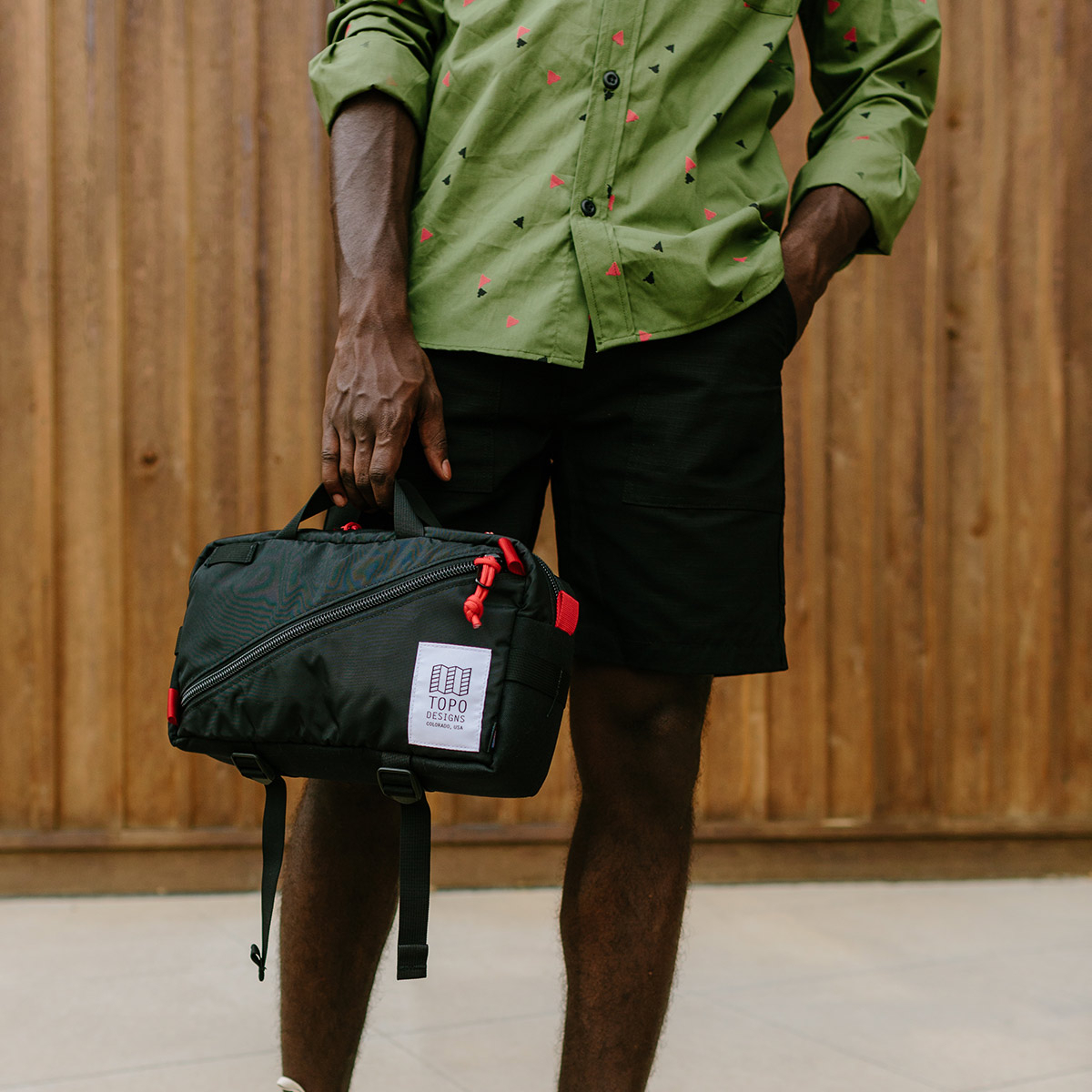 Topo Designs Quick Pack Black, keep it across your body or