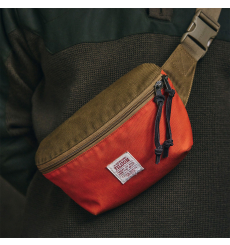 Filson Surveyor Crossbody Pack Dark Tan/Flame front