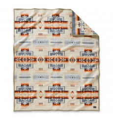 Pendleton Chief Joseph Jacquard Blanket Robe Rosewood front Size: 163x203 cm
