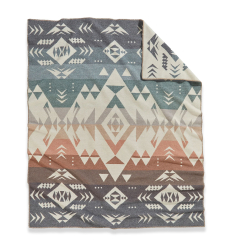 Pendleton Jacquard Unnapped Robe Agate Beach front Size: 163x203 cm