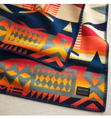 Pendleton Jacquard Unnapped Robe Fire Legend Sunset front Size: 163x203 cm