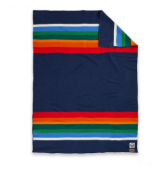 Pendleton National Park Throw With Carrier Crater Lake Navy Size: 137x183 cm