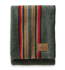 Pendleton Yakima Camp Blanket Throw Green Heather front Size: 137x168 cm