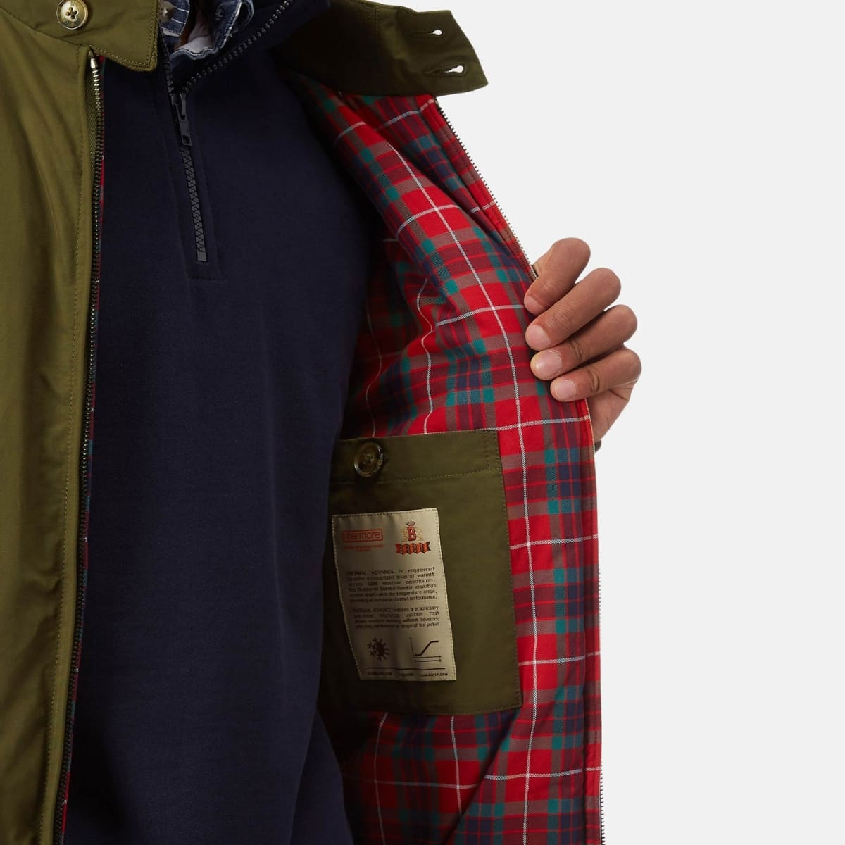 Baracuta G9 Thermal Harrington Jacket Beech, is an iconic jacket that perfectly complements both casual and smart-casual styles.