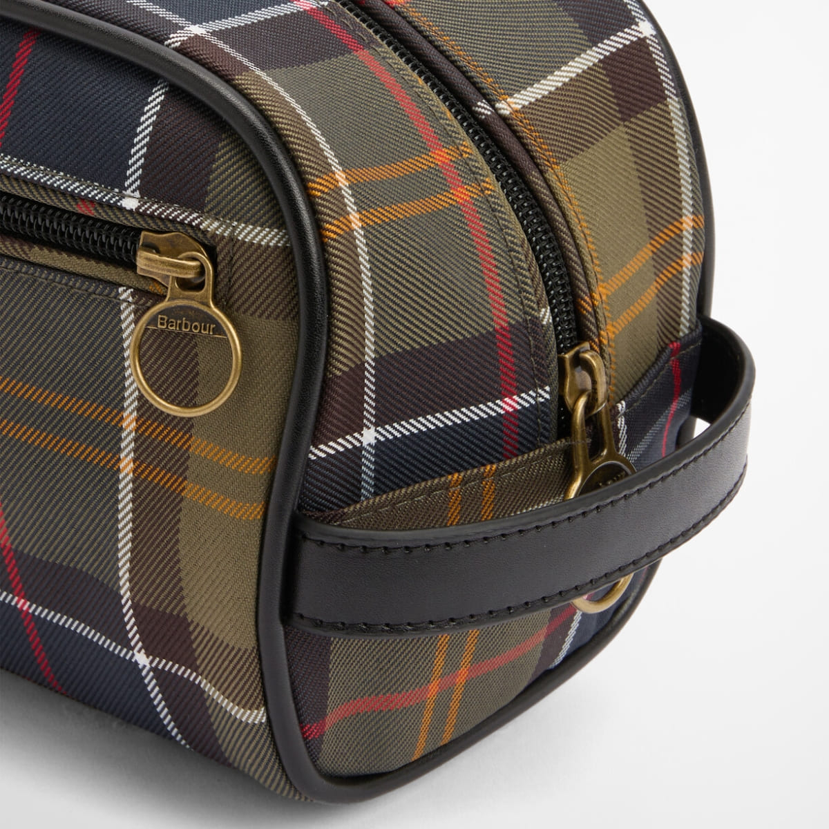 Barbour Tartan Wash Bag in Classic Tartan Beacon, luxury leather, stylish design, perfect for organized travel