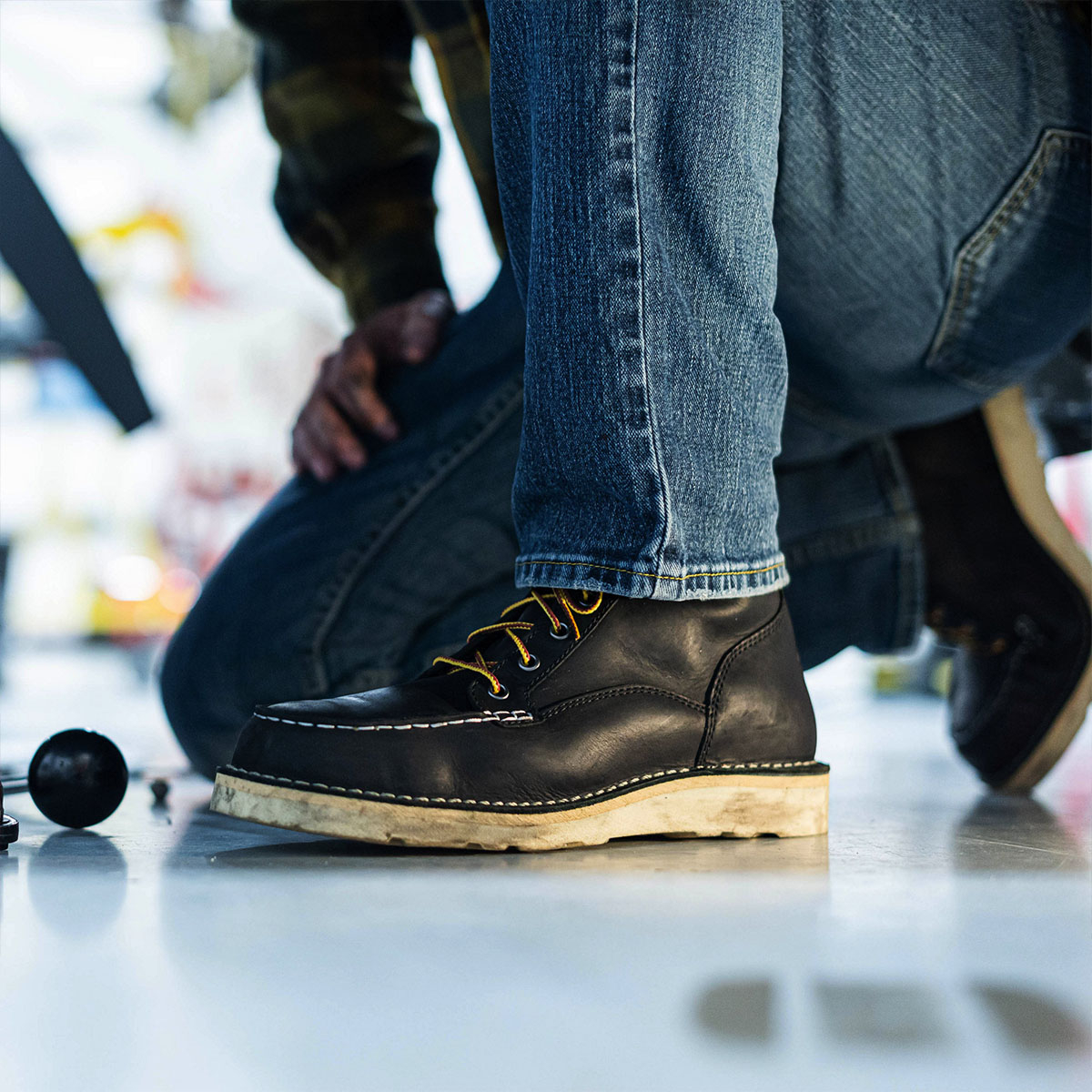 Danner Bull Run Moc Toe 6 inch Black, timeless and functional boots, crafted from sturdy and supple oiled leather