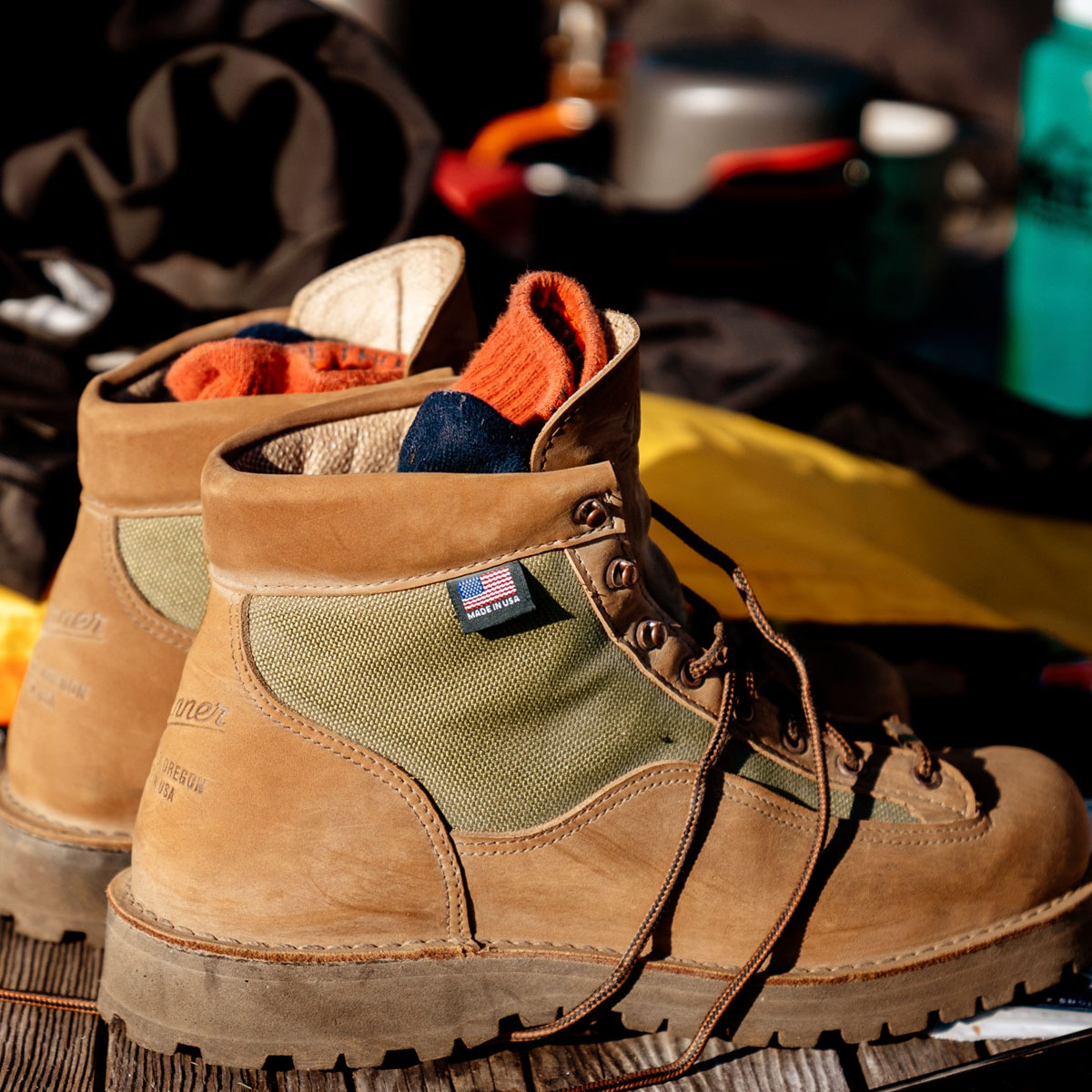 Danner Light II 6 inch Brown, timeless design