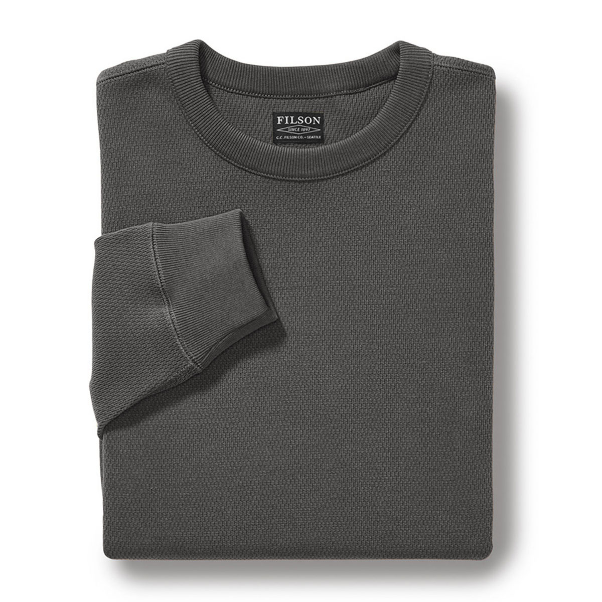 Filson Waffle Knit Thermal Crew Charcoal, an ideal baselayer in cold weather conditions