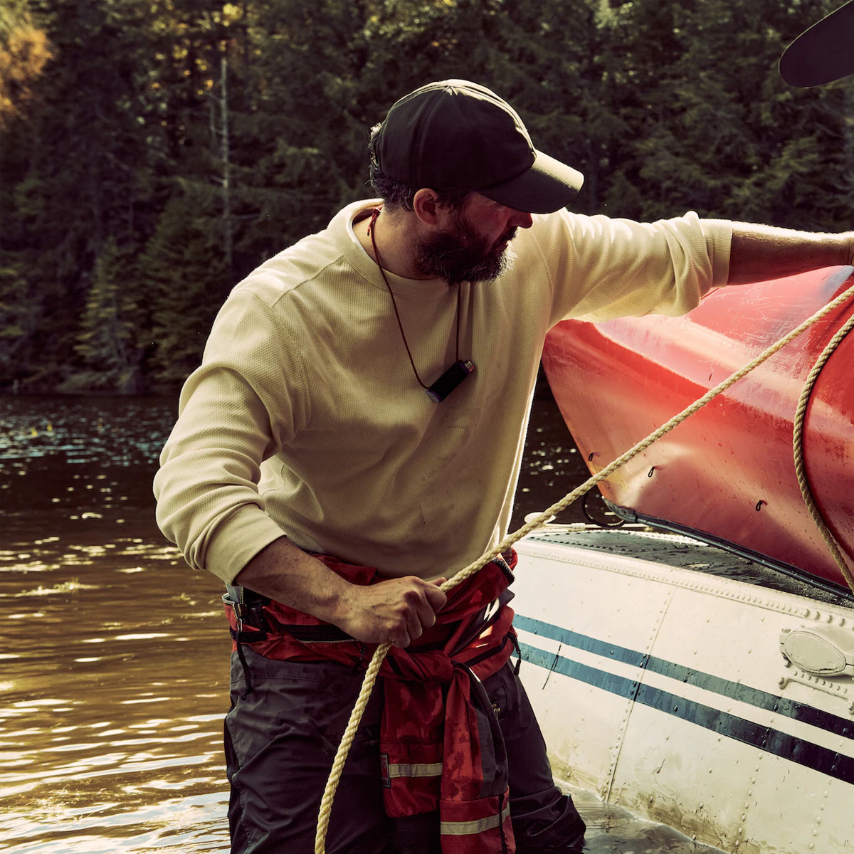 Filson Waffle Knit Thermal Crew Sand, an ideal baselayer in cold weather conditions