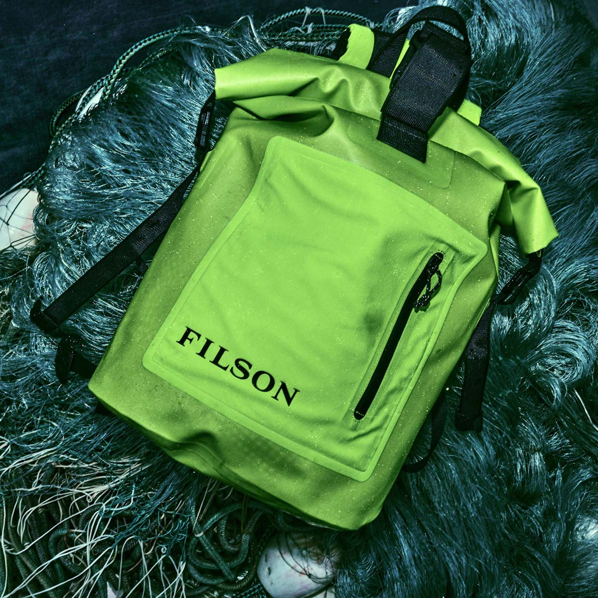 Filson Dry Backpack Laser Green, for use in all weather conditions