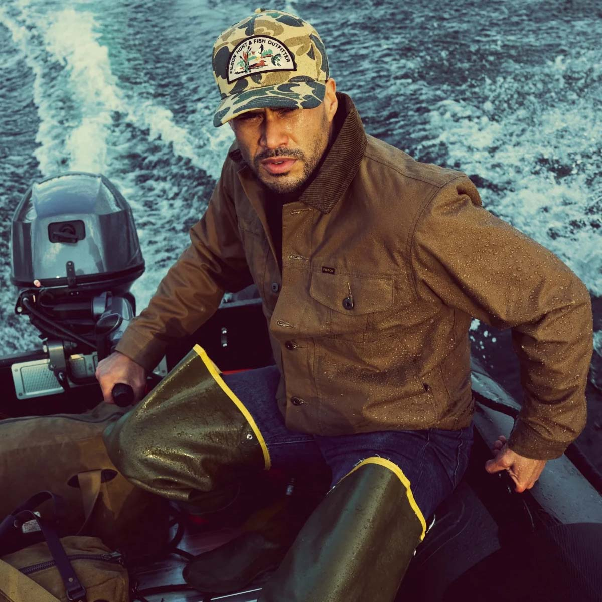 Filson Insulated Short Cruiser Dark Brown, Iconic Waxed Cotton Jacket with PrimaLoft® Gold insulation Filson Insulated Short Cruiser Dark Brown, Iconic Waxed Cotton Jacket with PrimaLoft® Gold insulation