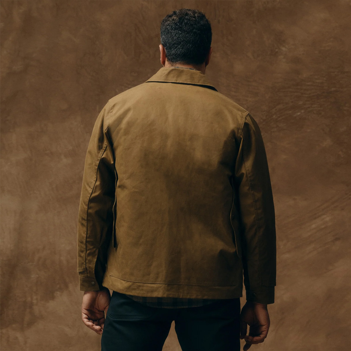 Filson Lined Tin Cloth Cruiser Jacket Dark Tan, a classic Cruiser that has provided tough-as-nails protection in the field. Filson Lined Tin Cloth Cruiser Jacket Dark Tan, a classic Cruiser that has provided tough-as-nails protection in the field