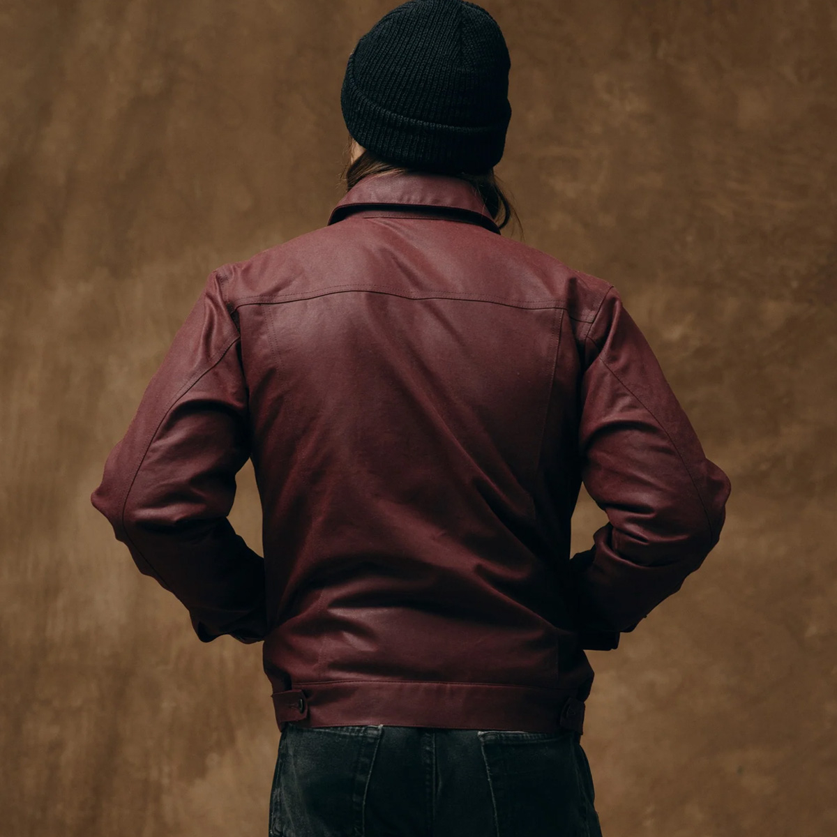 Filson Tin Cloth Short Lined Cruiser Jacket Fired Brick, a lightweight, lined, rain-repellent work jacket with a hip-length hem for the freedom to move