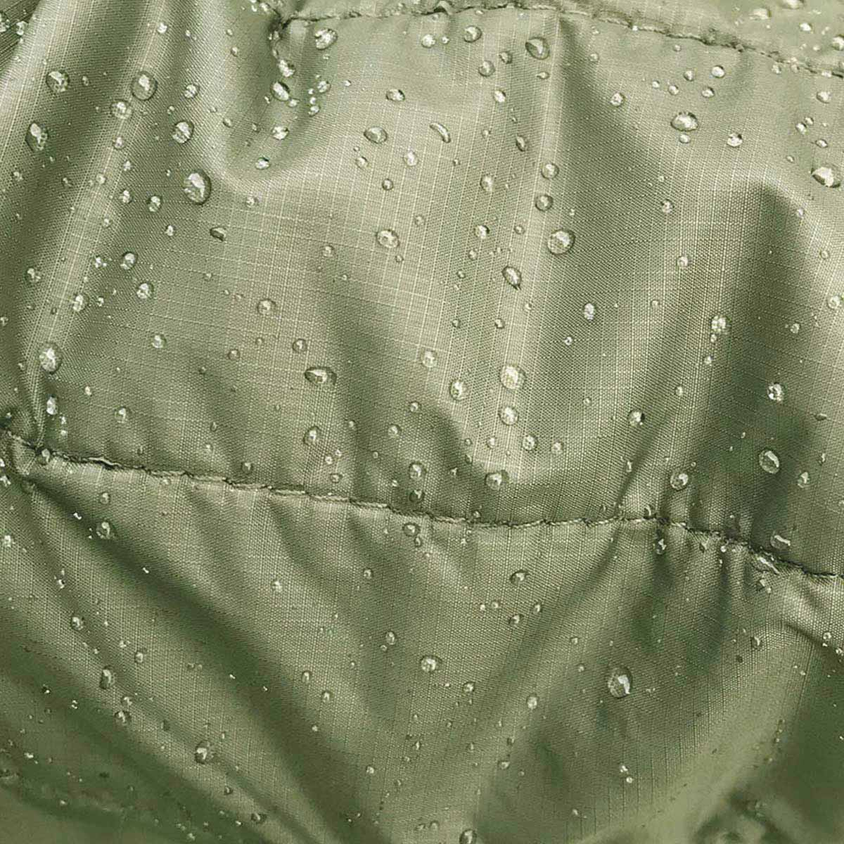 Filson Ultralight Jacket Cypress, PrimaLoft Gold’s most impressive performance attribute, however, is that it retains 98% of its insulating ability when wet