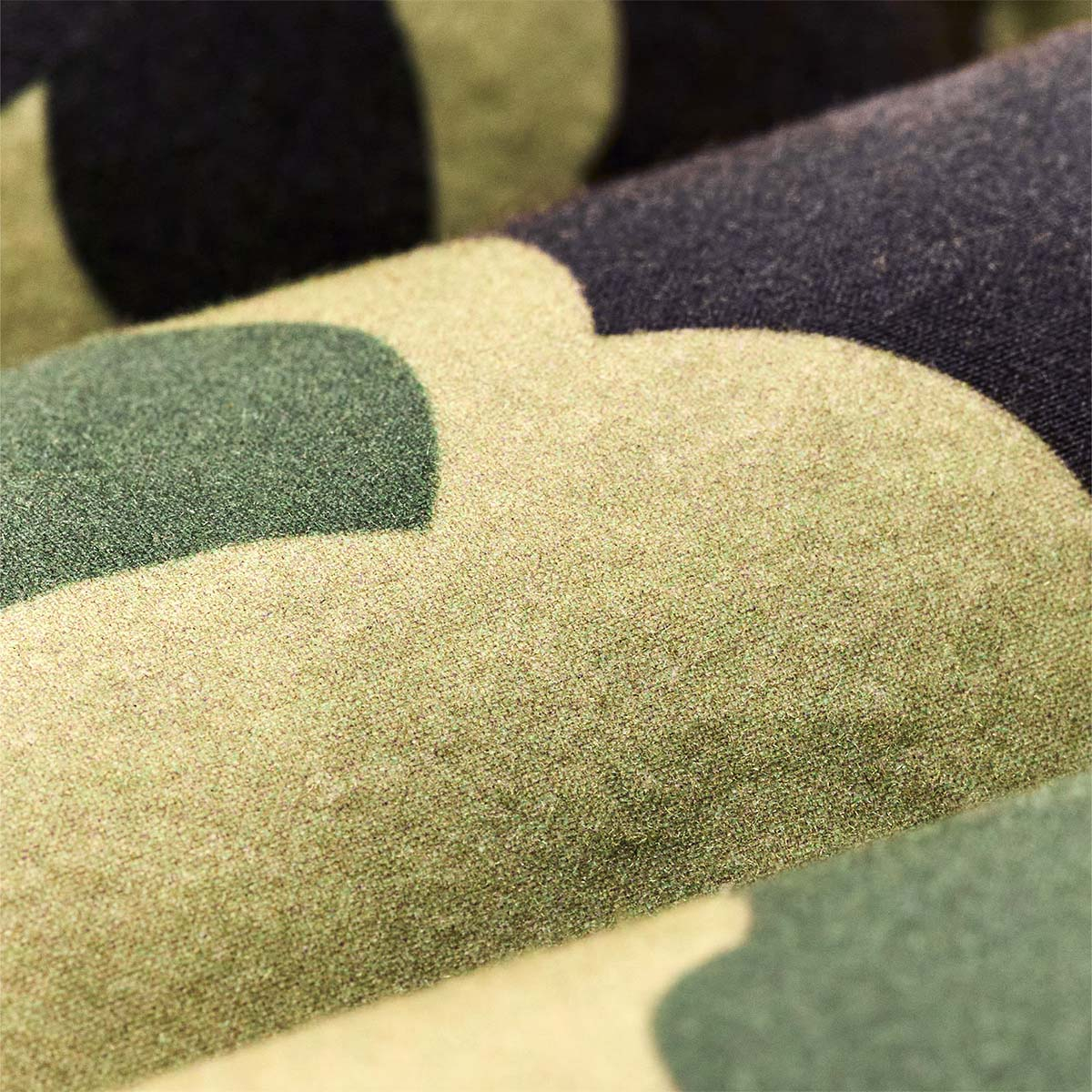 Filson Waxed Down Jacket Tundra Shrub Camo, made with water-resistant waxed-cotton shell and warm, lightweight down insulation