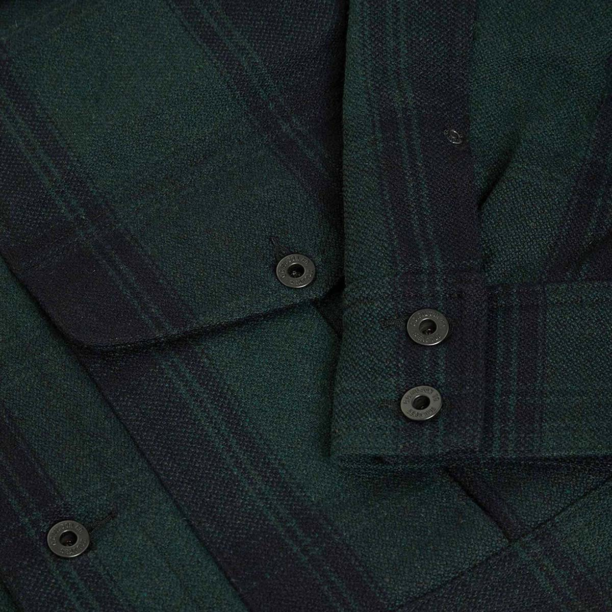 Filson Wool Journeyman Jacket Blue/Green Check, Adjustable cuffs with double-button detailing Filson Wool Journeyman Jacket Blue/Green Check, Adjustable cuffs with double-button detailing