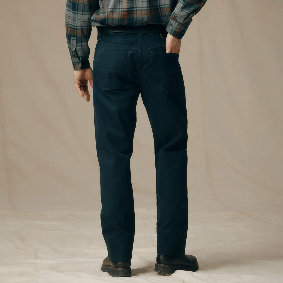Filson Dry Tin 5 Pocket Pants Blue Mussel, Relaxed fit through the seat and thighs with straight legs. Cut slightly larger than other Filson pants to ensure ease of movement