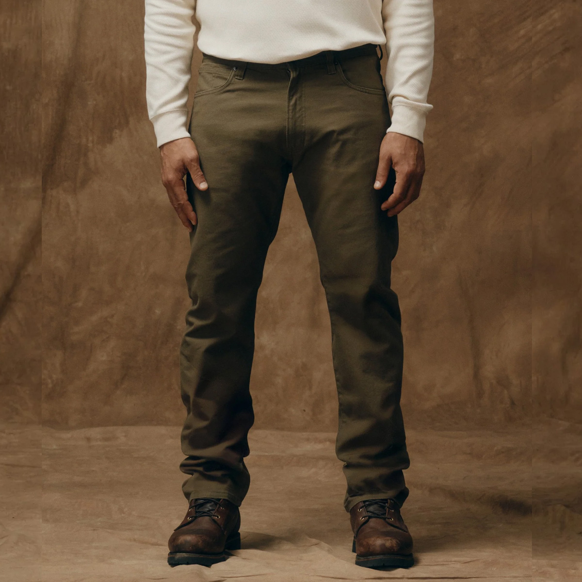 Filson Dry Tin 5 Pocket Pants Marsh Olive, Durable work pants designed to outlast the toughest jobs. Filson Dry Tin 5 Pocket Pants Marsh Olive, Durable work pants designed to outlast the toughest jobs.