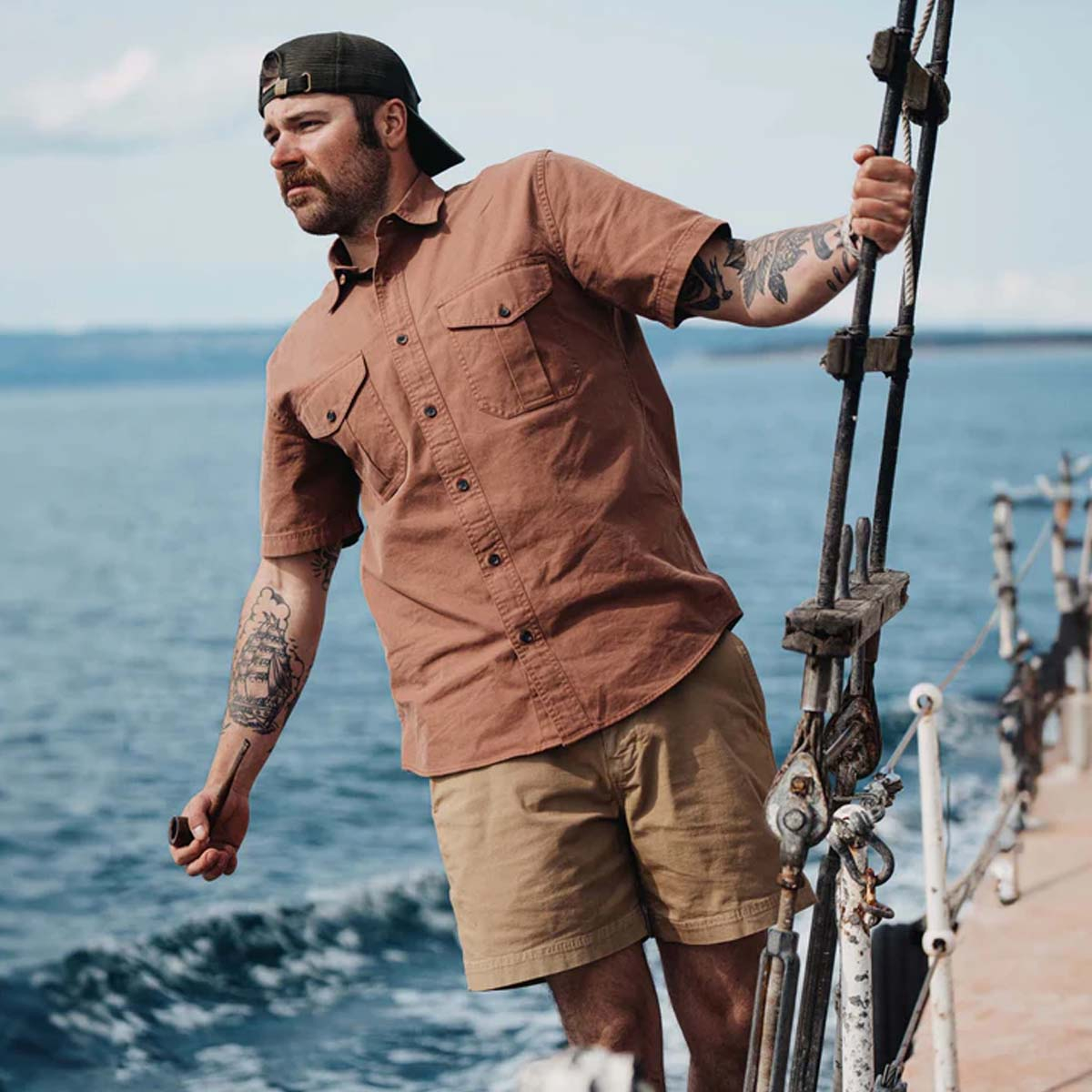 Filson Oakville Canvas Shorts Slate Olive, Worn here together with a Filson Denim Guide Shirt Rinse Indigo