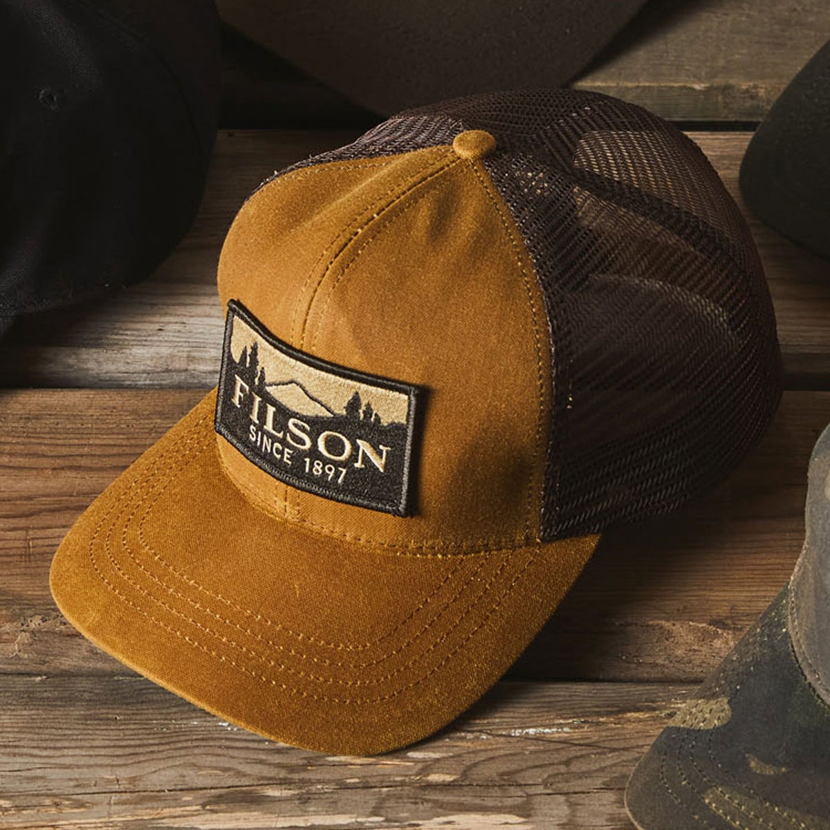 Filson Logger Mesh Cap 11030237-Dark Tan, durable cap made of iconic, water-repellent Tin Cloth