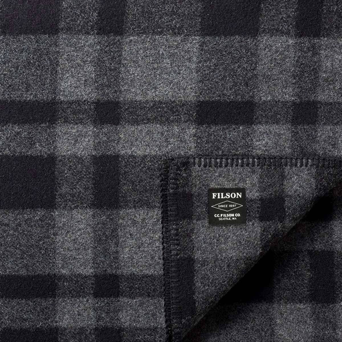 Filson Mackinaw Wool Blanket 11080110-Gray Black, keeps you warm in any weather