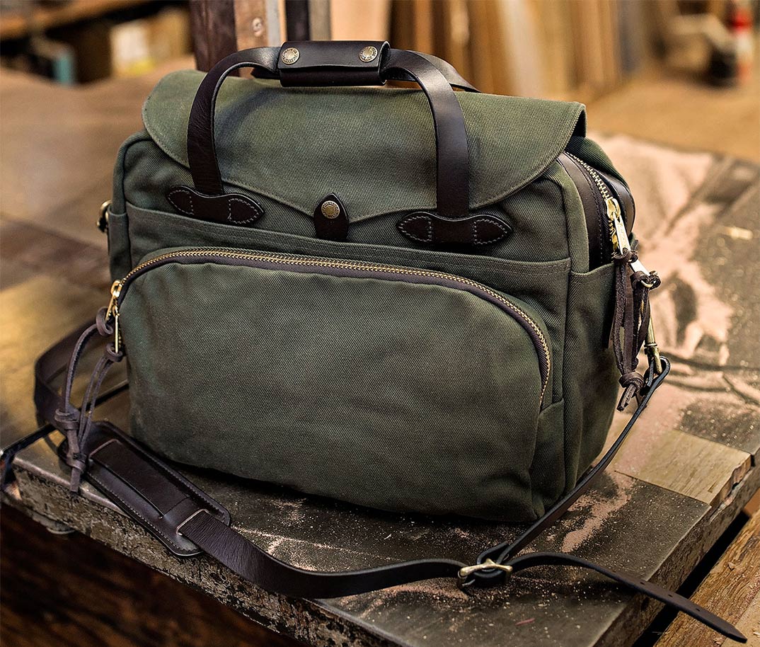 Filson Rugged Twill Padded Computer Bag Otter Green