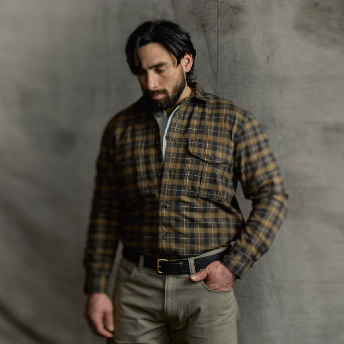 Filson Alaskan Guide Shirt Light Brown/Peat/Multi Plaid, Build with 8-oz. cotton flannel that's renowned for its unique combination of durability, softness and warmth