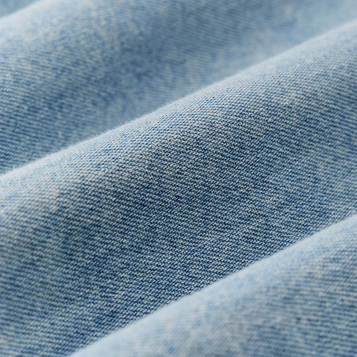 Filson Denim Guide Shirt Light Indigo, 7.5-oz. 100% cotton denim Filson Denim Guide Shirt Light Indigo, 7.5-oz. 100% cotton denim