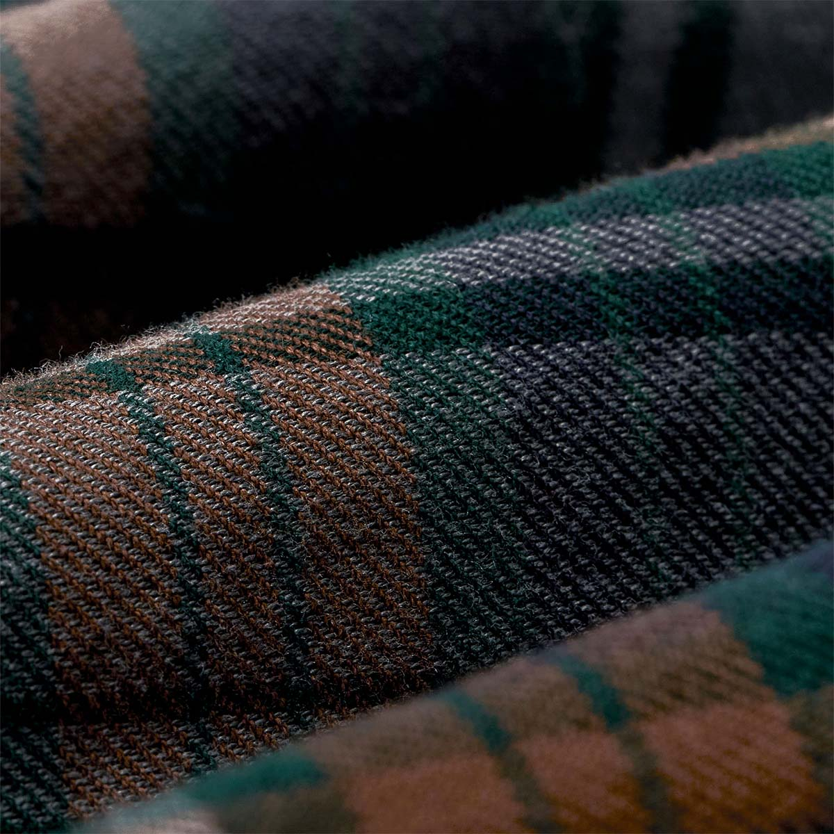 Filson Lightweight Alaskan Guide Shirt Gray/Navy/Multi Plaid, made from 5-oz. soft cotton twill