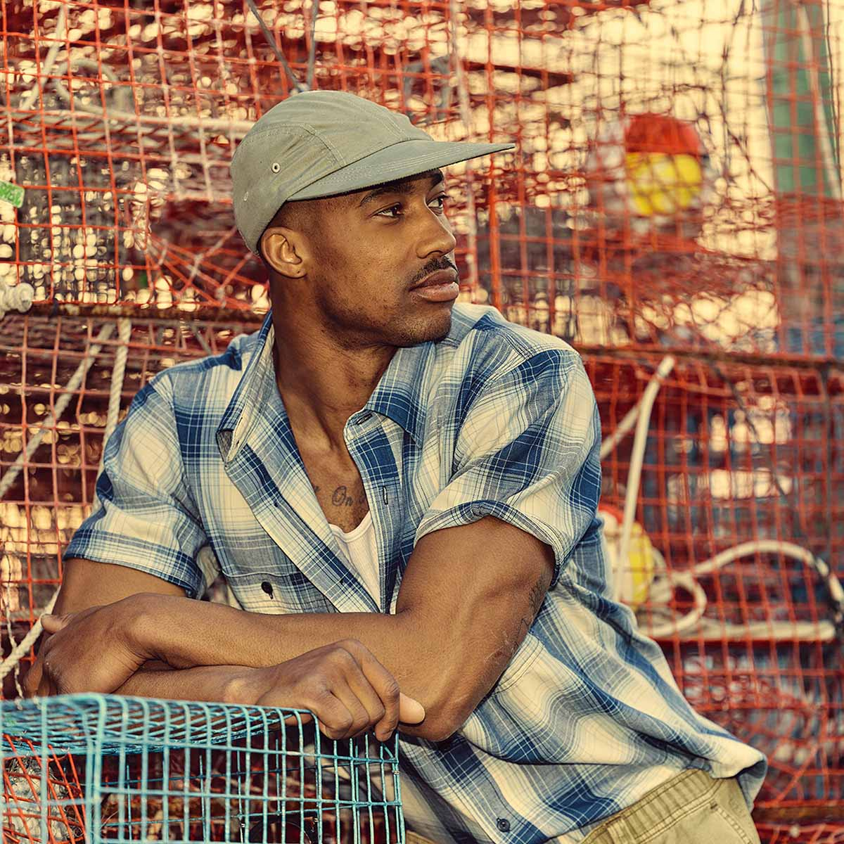 Filson Short Sleeve Chambray Shirt Indigo Plaid, lightweight and ready to work shirt
