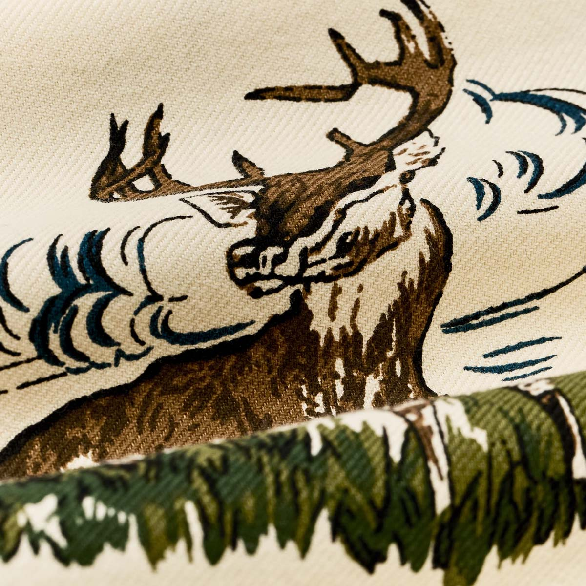 Filson Short Sleeve Lightweight Alaskan Guide Shirt White/Deer, made from 4.7-oz. soft cotton twill