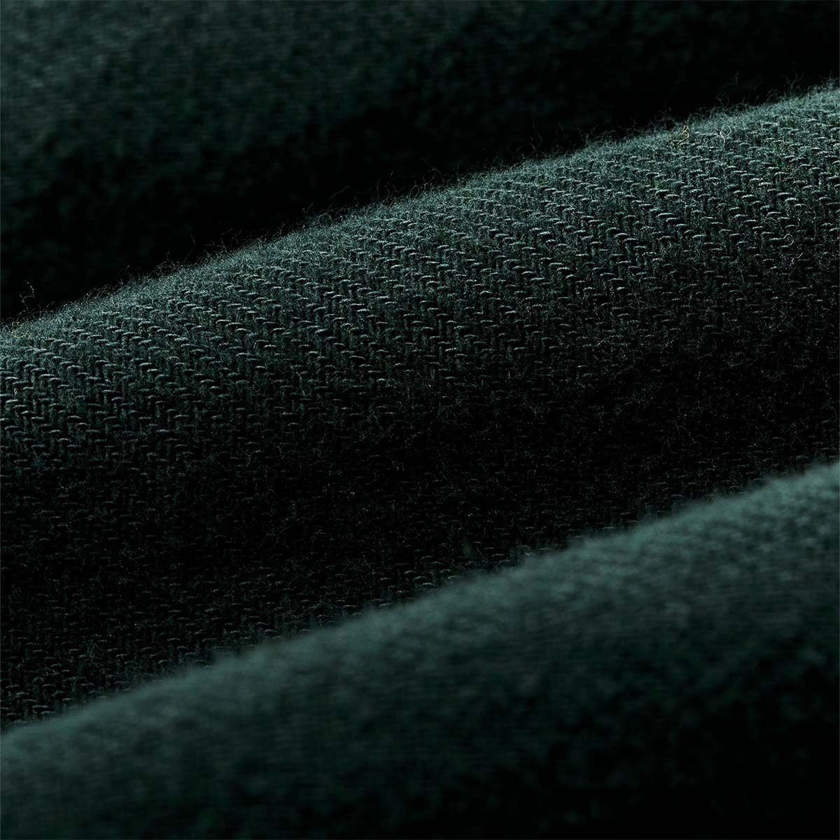 Filson The Rangeland Flannel Shirt Forest Green, built with Ultrasoft 5.5-oz. cotton flannel – gentle against the skin