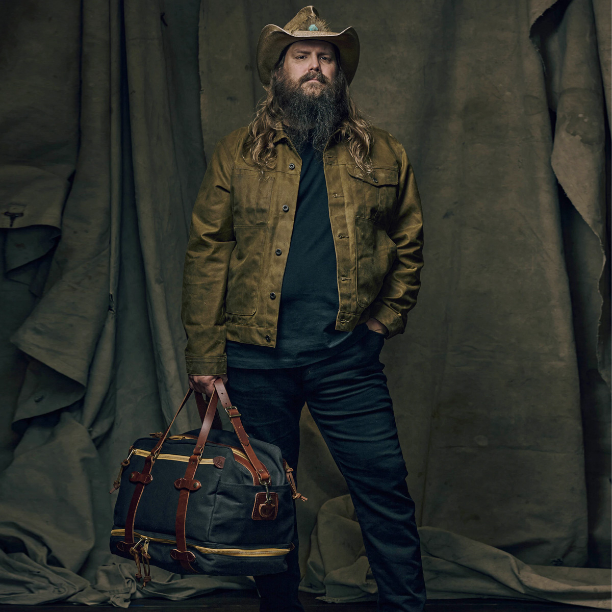 Filson Traveller Outfitter Bag Stapleton Cinder, an archival release redesigned in collaboration with songwriter Chris Stapleton