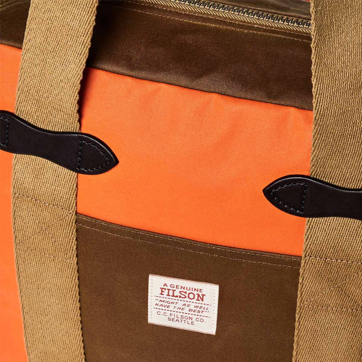 Filson Tin Cloth Tote Bag With Zipper Dark Tan/Flame, a waxed-canvas tote bag designed for comfortable carrying on your shoulder