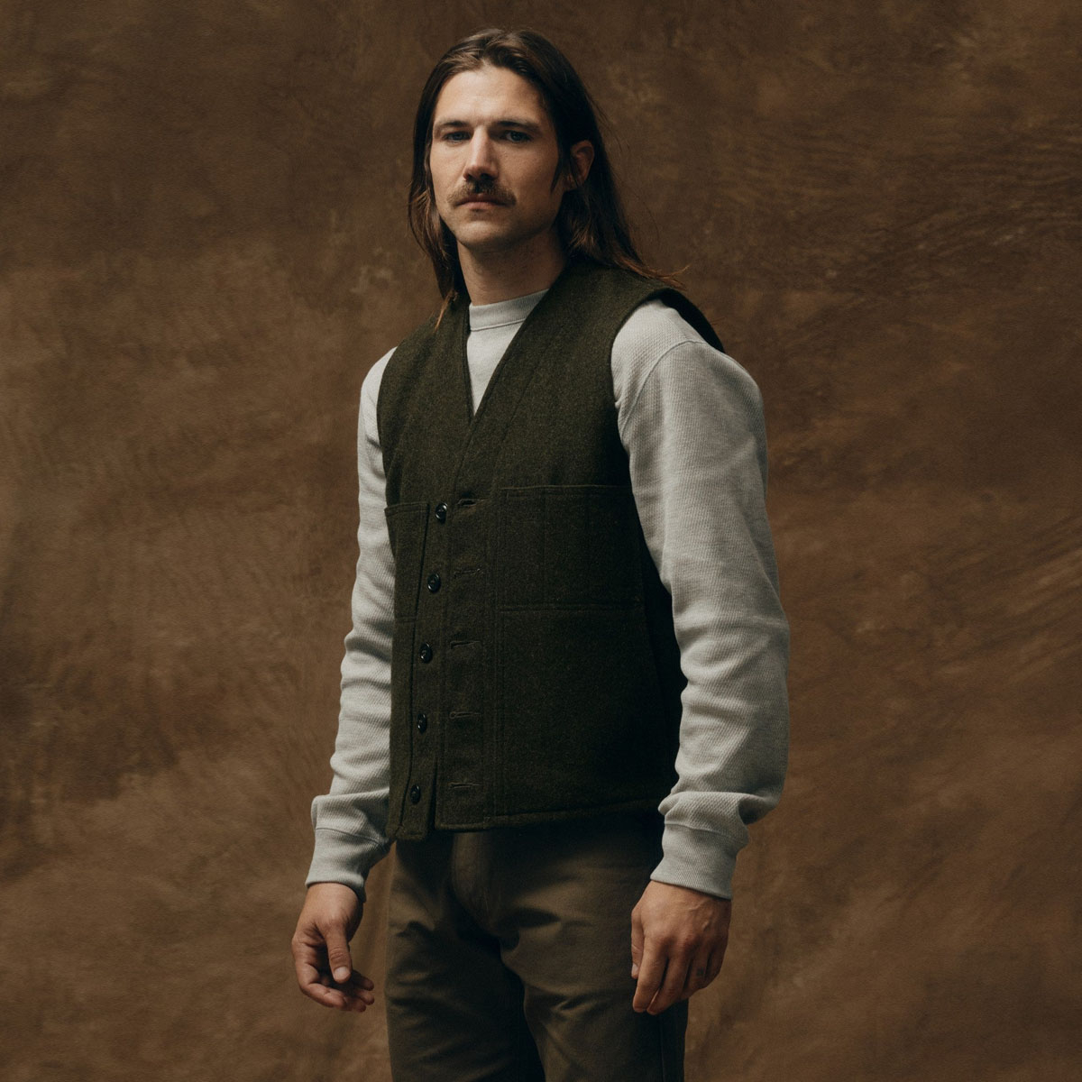 Filson Mackinaw Wool Vest Forest Green, classic wool vest made with 100% Wool and cut roomy for easy layering