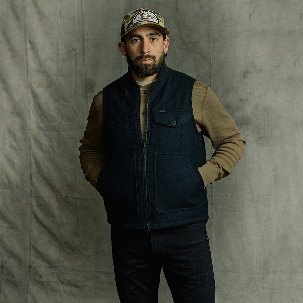 Filson Spokane Insulated Work Vest Navy, wearing front
