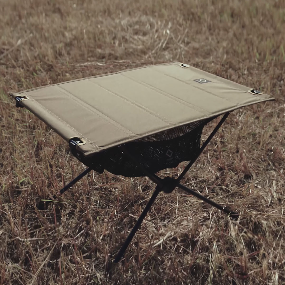 Helinox Tactical Table Regular Coyote Tan, portable, lightweight table