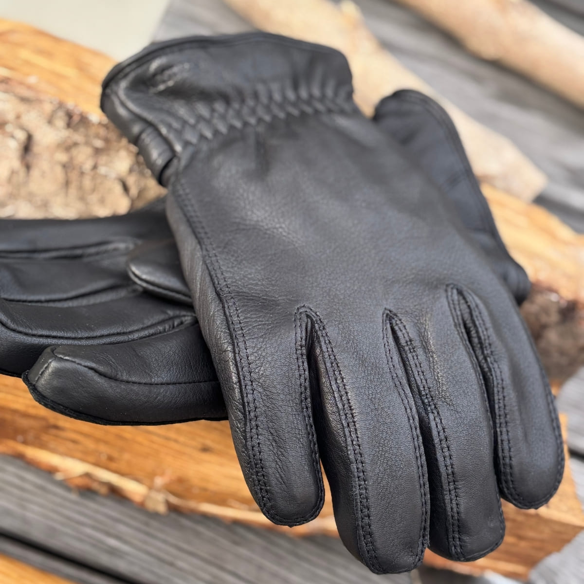 Hestra Burensvik Gloves Black are warm and stylish winter gloves for men Hestra Burensvik Gloves Black are warm and stylish winter gloves for men