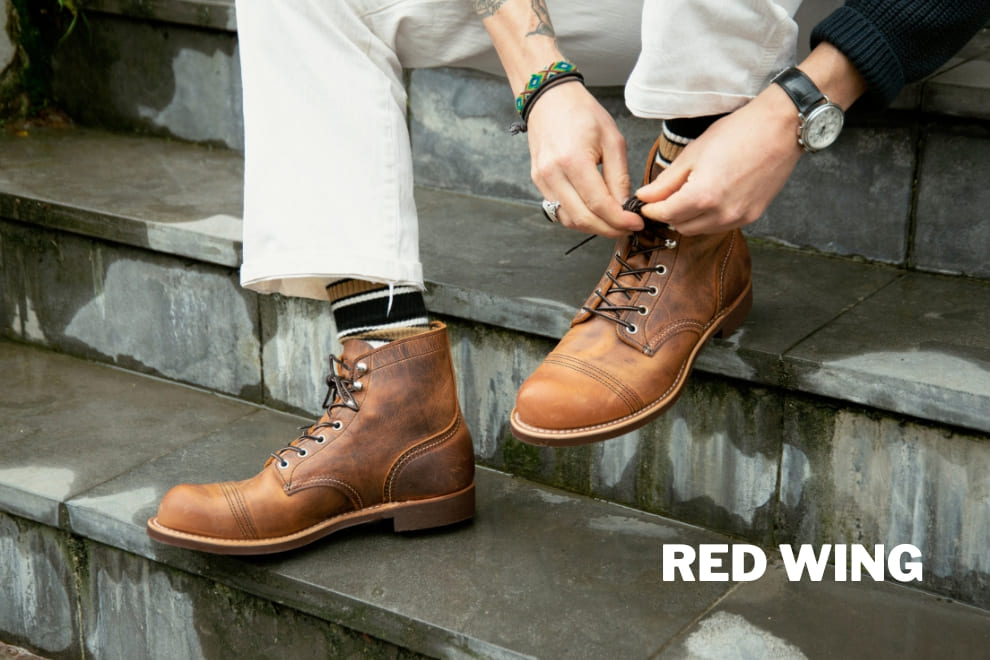 Beaubags is an official dealer of Red Wing and offers an extensive collection. Beaubags is an official dealer of Red Wing and offers an extensive collection.